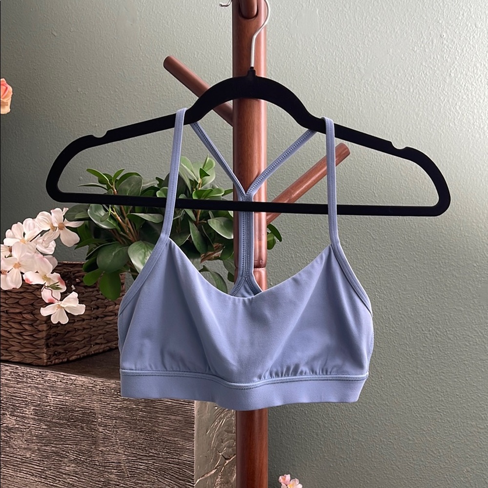 LULULEMON Flow Y Bra Nulu A-C cup Size 8 utility blue